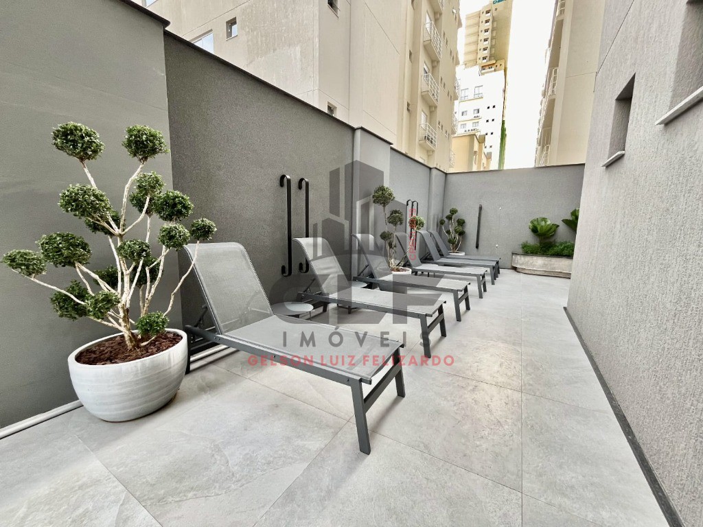 Apartamento de Luxo na cidade de Itapema/SC, no bairro Meia Praia, com 3 Suítes e 2 Vagas de Garagem. Localização Privilegiada.