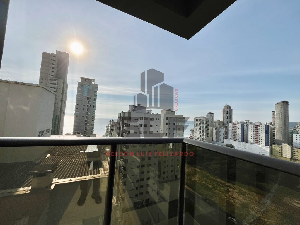 Apartamento de Luxo na cidade de Itapema/SC, no bairro Meia Praia, com 3 Suítes e 2 Vagas de Garagem. Localização Privilegiada.