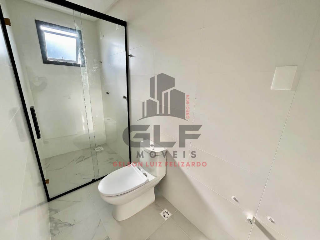Apartamento de Luxo na cidade de Itapema/SC, no bairro Meia Praia, com 3 Suítes e 2 Vagas de Garagem. Localização Privilegiada.