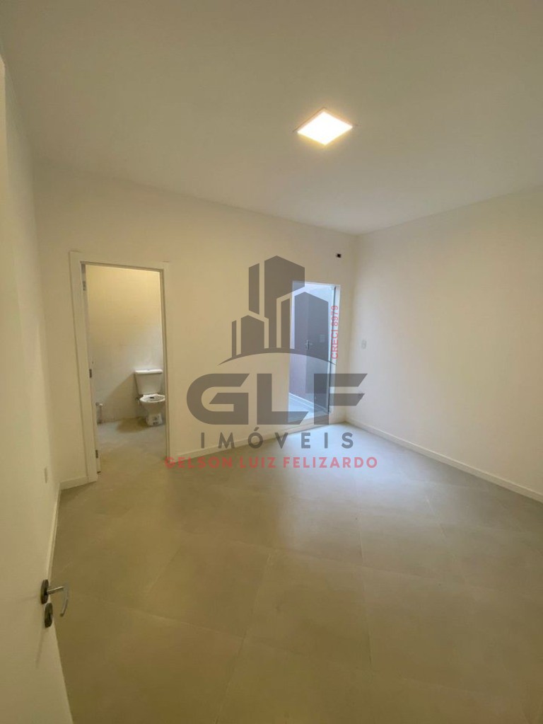 Casa geminada nova na cidade de Itapema/SC, no bairro Alto São Bento, com 2 dormitórios sendo 1 suíte e 1 vaga de garagem, a 1.500 metros do mar