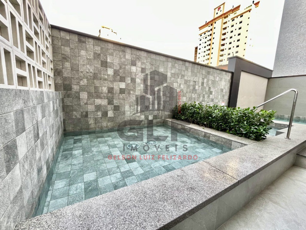 Apartamento de Luxo na cidade de Itapema/SC, no bairro Meia Praia, com 3 Suítes e 2 Vagas de Garagem. Localização Privilegiada.