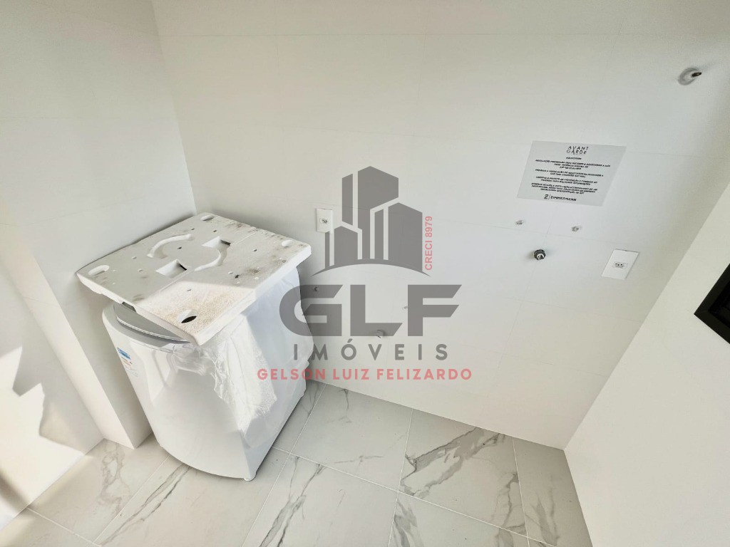 Apartamento de Luxo na cidade de Itapema/SC, no bairro Meia Praia, com 3 Suítes e 2 Vagas de Garagem. Localização Privilegiada.