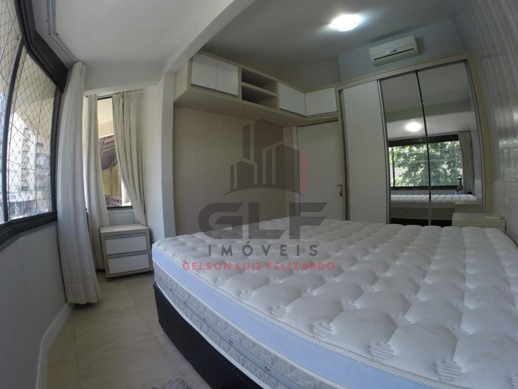 Casa Mobiliada em Itapema/SC, no bairro Meia Praia. Com 3 Dormitórios e 100m². Bem localizada a 300m do mar