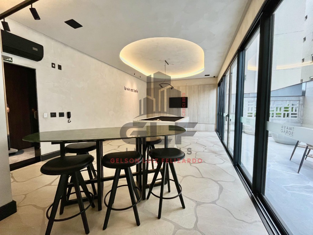 Apartamento de Luxo na cidade de Itapema/SC, no bairro Meia Praia, com 3 Suítes e 2 Vagas de Garagem. Localização Privilegiada.