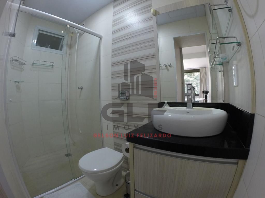 Casa Mobiliada em Itapema/SC, no bairro Meia Praia. Com 3 Dormitórios e 100m². Bem localizada a 300m do mar