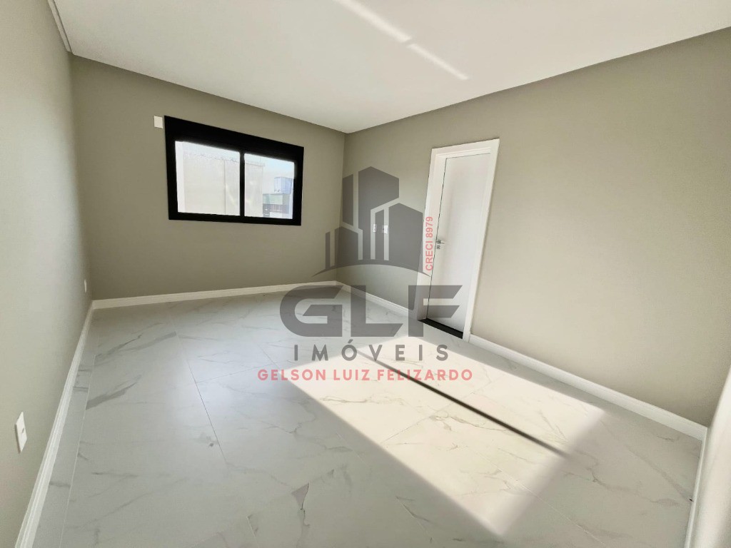 Apartamento de Luxo na cidade de Itapema/SC, no bairro Meia Praia, com 3 Suítes e 2 Vagas de Garagem. Localização Privilegiada.