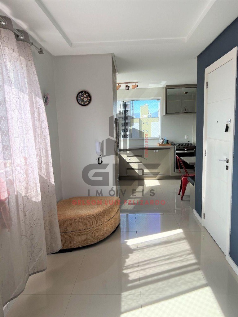 Cobertura Duplex Semimobiliada na cidade de Itapema/SC no bairro Castelo Branco, com 4 Suítes e 2 Vagas de garagem, com Lazer Completo. Bem localiza