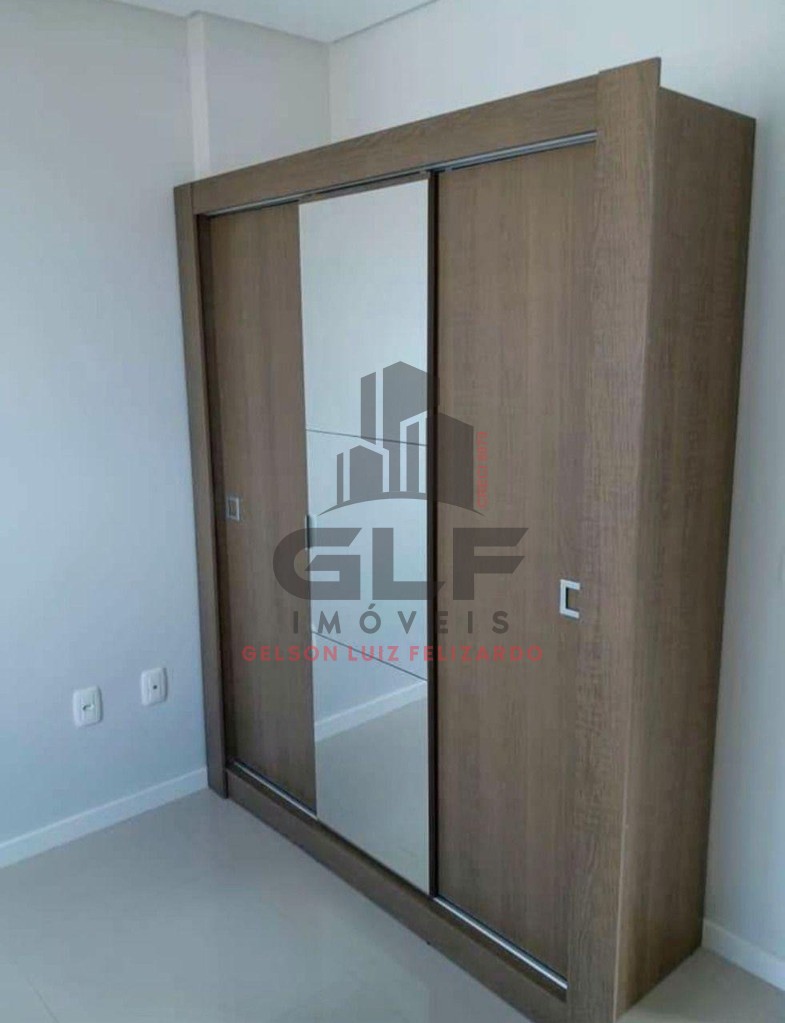 Cobertura Duplex Semimobiliada na cidade de Itapema/SC no bairro Castelo Branco, com 4 Suítes e 2 Vagas de garagem, com Lazer Completo. Bem localiza