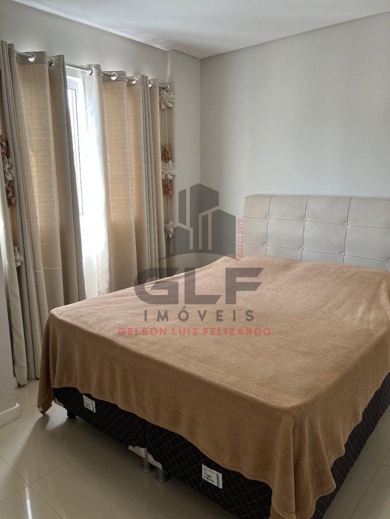 Cobertura Duplex Semimobiliada na cidade de Itapema/SC no bairro Castelo Branco, com 4 Suítes e 2 Vagas de garagem, com Lazer Completo. Bem localiza