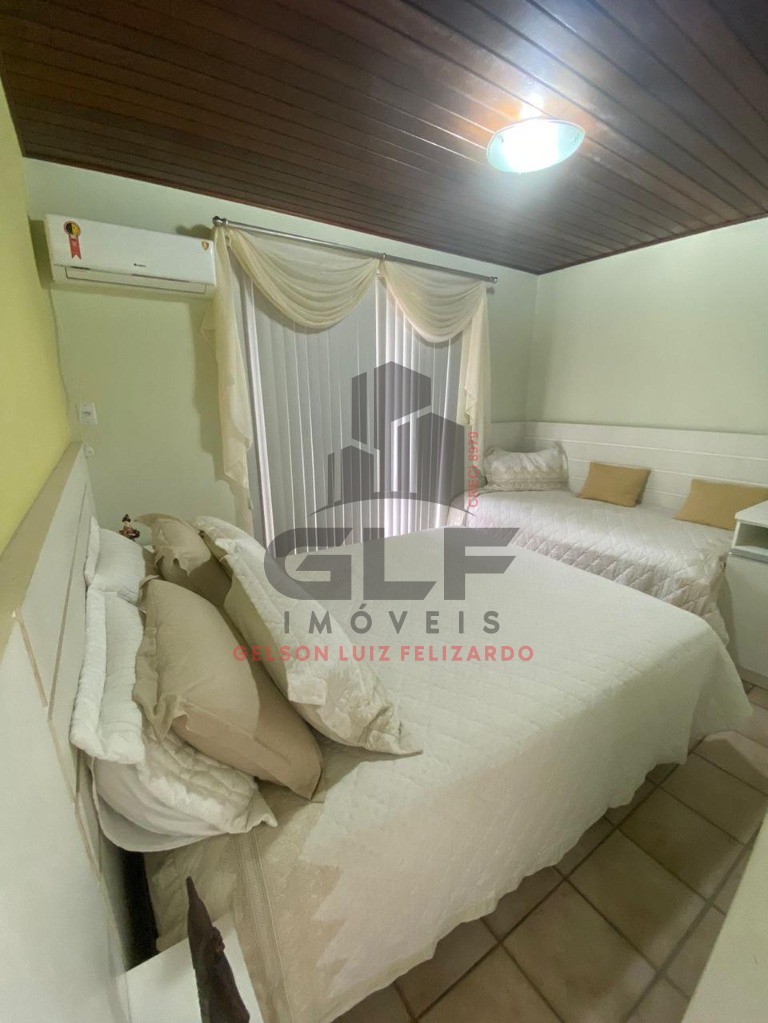 Apartamento Pronto e Mobiliado na cidade de Itapema/SC no bairro Meia Praia, 3 dormitórios/ 1 suíte e 1 Vaga de garagem, 238m². Bem localizado.