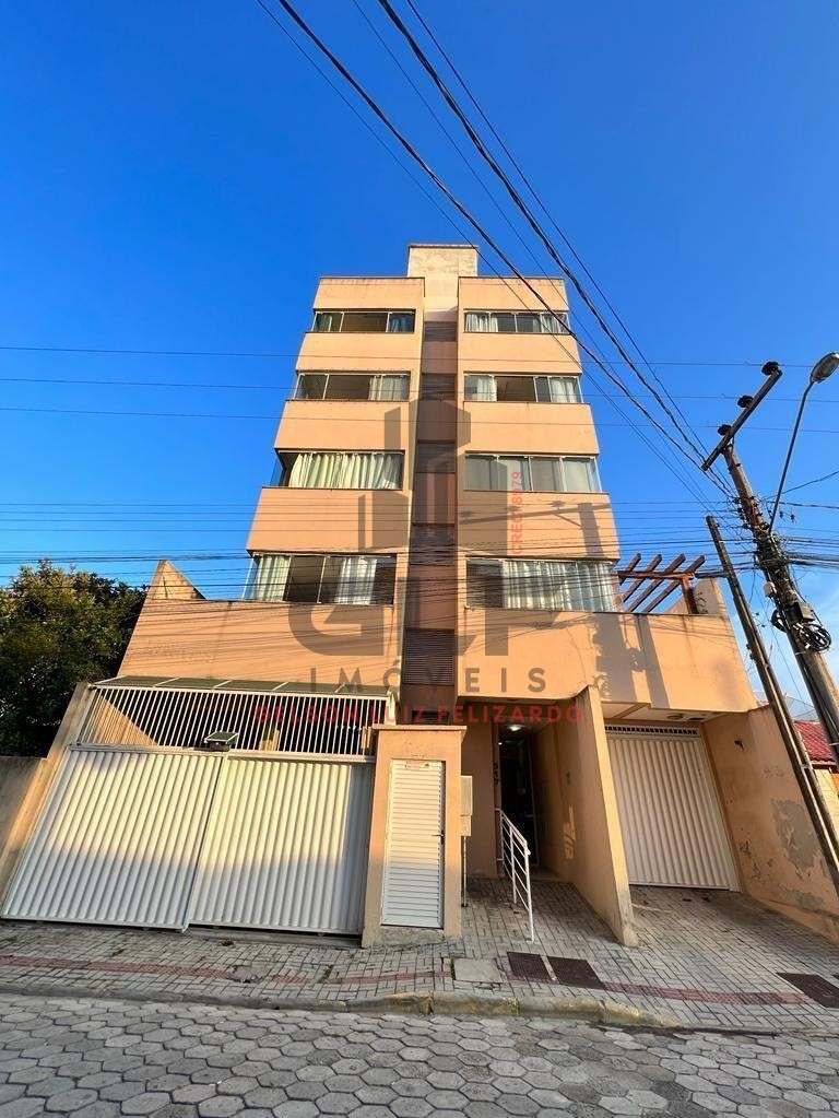Apartamento Pronto Mobiliado na cidade de Itapema/SC , com 2 Suítes e 2 Vagas de garagem, com Lazer Completo. 84m². Bem localizado.