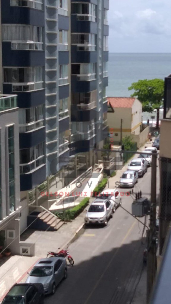 Apartamento Pronto e Mobiliado na cidade de Itapema/SC no bairro Meia Praia, 3 dormitórios/ 1 suíte e 1 Vaga de garagem, 238m². Bem localizado.