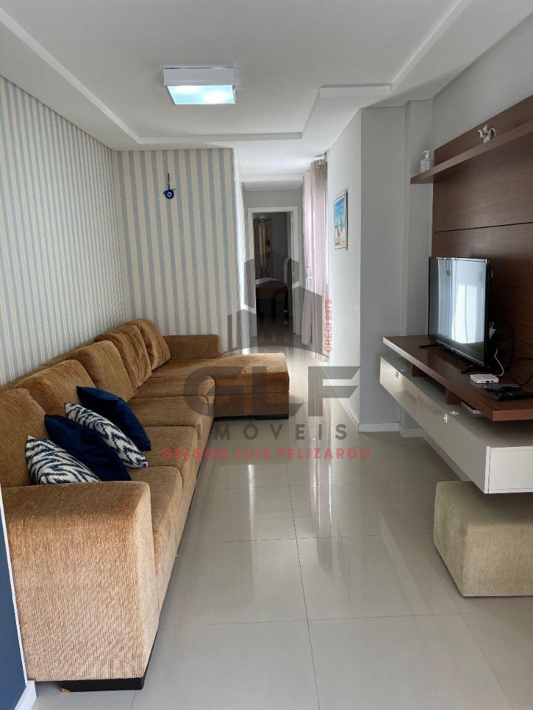 Cobertura Duplex Semimobiliada na cidade de Itapema/SC no bairro Castelo Branco, com 4 Suítes e 2 Vagas de garagem, com Lazer Completo. Bem localiza