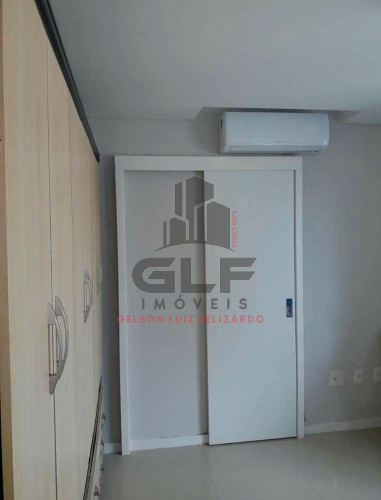 Cobertura Duplex Semimobiliada na cidade de Itapema/SC no bairro Castelo Branco, com 4 Suítes e 2 Vagas de garagem, com Lazer Completo. Bem localiza