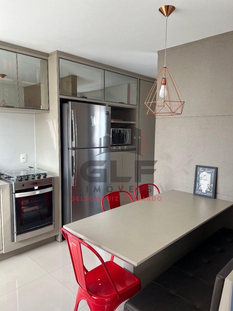 Cobertura Duplex Semimobiliada na cidade de Itapema/SC no bairro Castelo Branco, com 4 Suítes e 2 Vagas de garagem, com Lazer Completo. Bem localiza