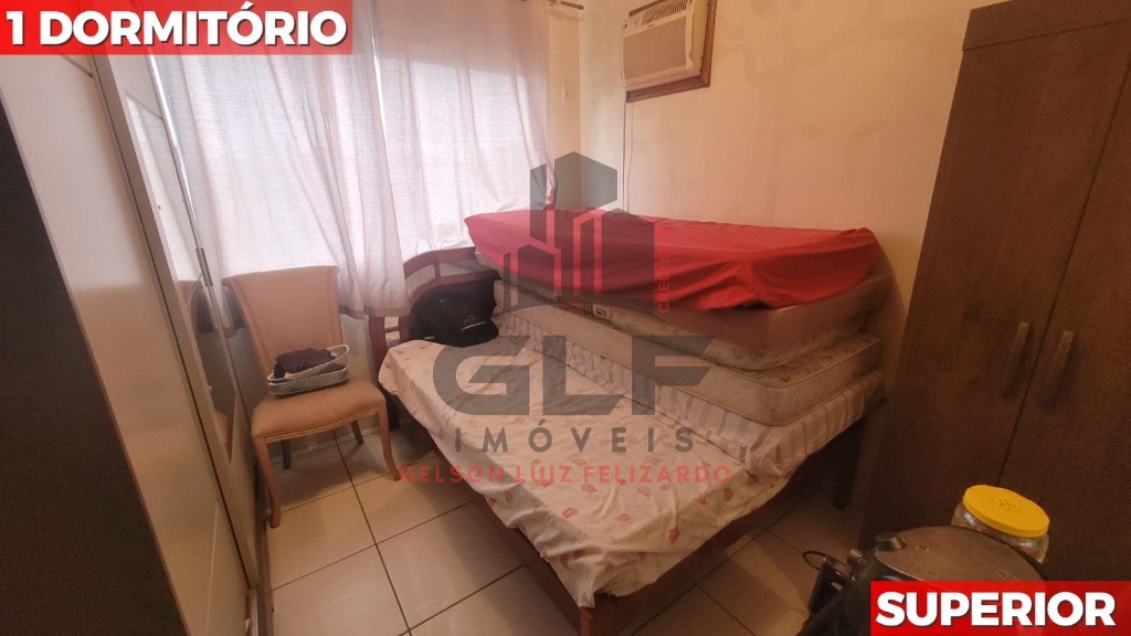 2 Casas no Terreno a venda em Camboriú, no bairro São Francisco de Assis, sendo 2 casas, 1 em cada andar. Terreno conta com 160 m². A 3 km