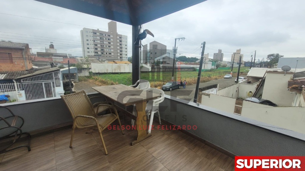 2 casas no terreno a venda em camboriú, no bairro são franci