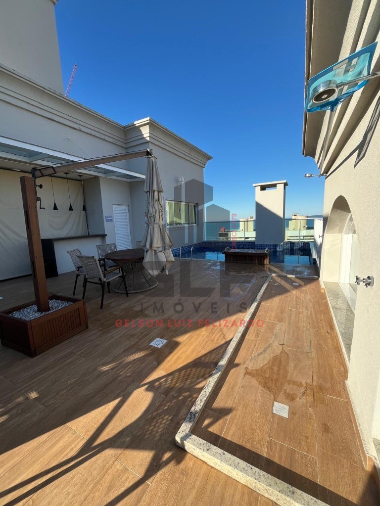 Apartamento de Alto Padrão na cidade de Itapema/SC, no bairro Centro, com 3 Suítes e 2 Vagas de Garagem. Localização Privilegiada.