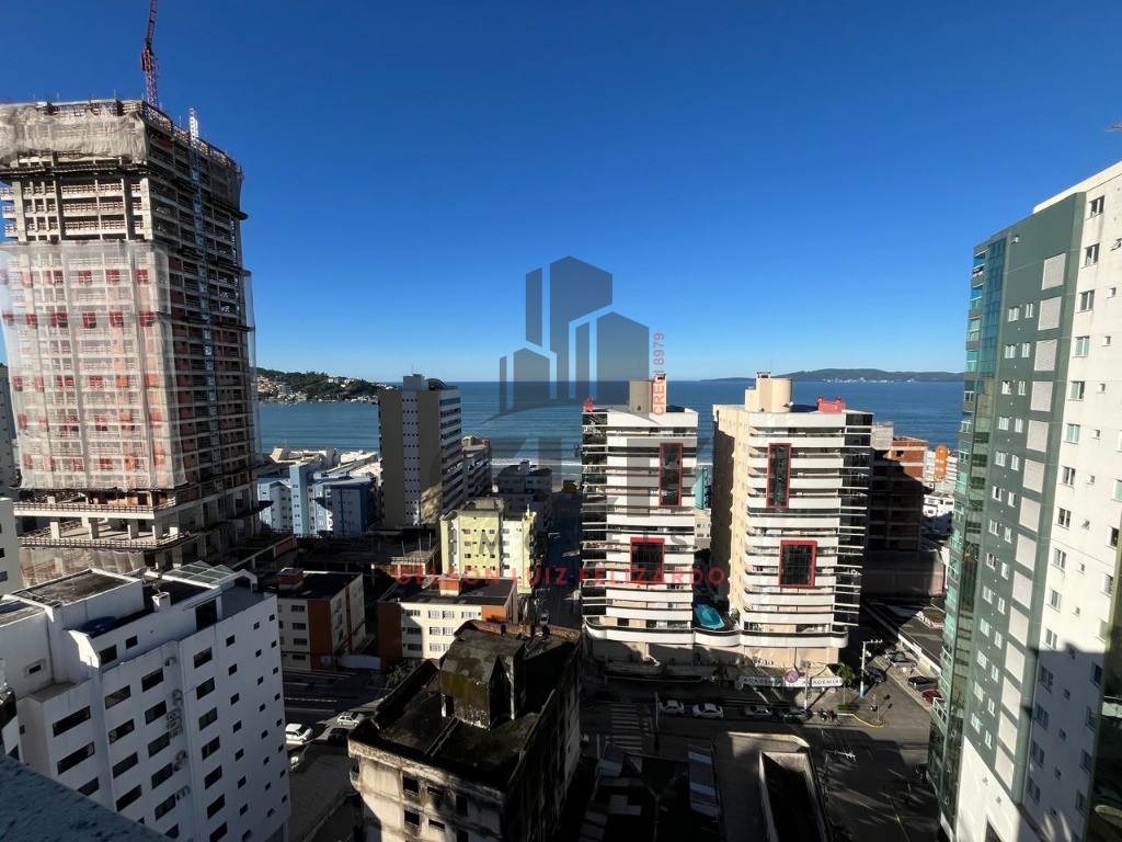 Apartamento de Alto Padrão na cidade de Itapema/SC, no bairro Centro, com 3 Suítes e 2 Vagas de Garagem. Localização Privilegiada.