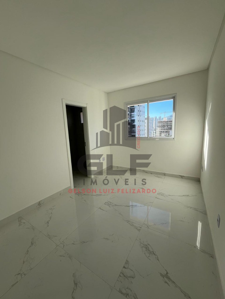 Apartamento de Alto Padrão na cidade de Itapema/SC, no bairro Centro, com 3 Suítes e 2 Vagas de Garagem. Localização Privilegiada.