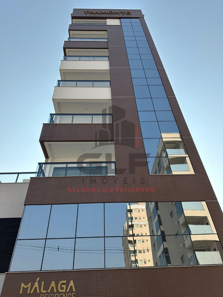 Apartamento na cidade de Porto Belo/SC no bairro Balneário Pereque, 2 Suítes e 1 Vaga, com Lazer Completo. Bem localizado a 700 Metros do Mar