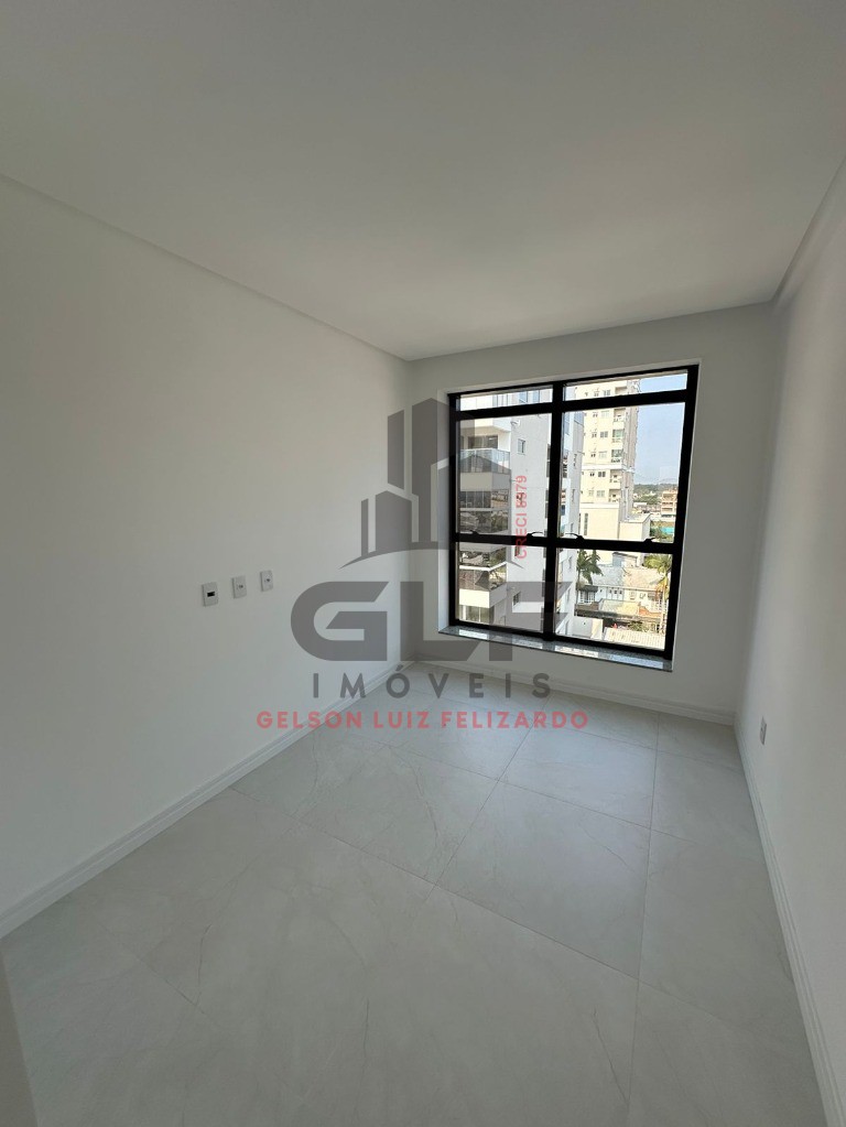 Apartamento na cidade de Porto Belo/SC no bairro Balneário Pereque, 2 Suítes e 1 Vaga, com Lazer Completo. Bem localizado a 700 Metros do Mar