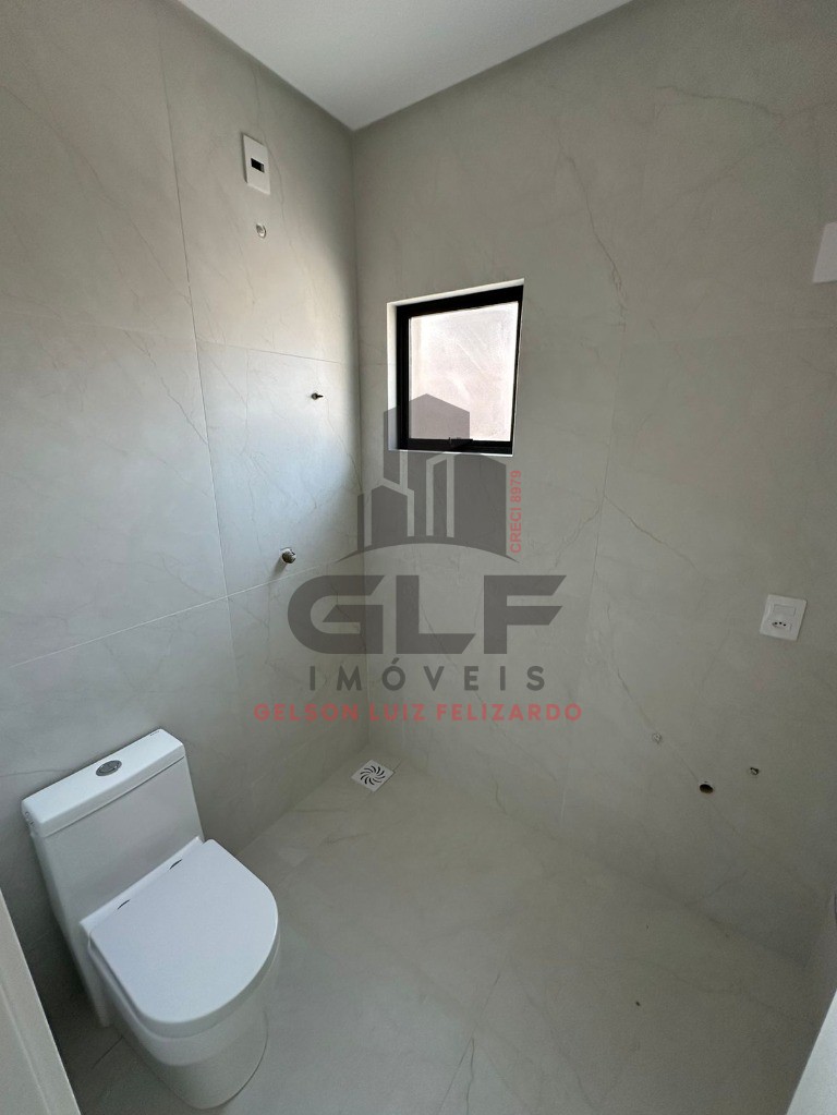 Apartamento na cidade de Porto Belo/SC no bairro Balneário Pereque, 2 Suítes e 1 Vaga, com Lazer Completo. Bem localizado a 700 Metros do Mar