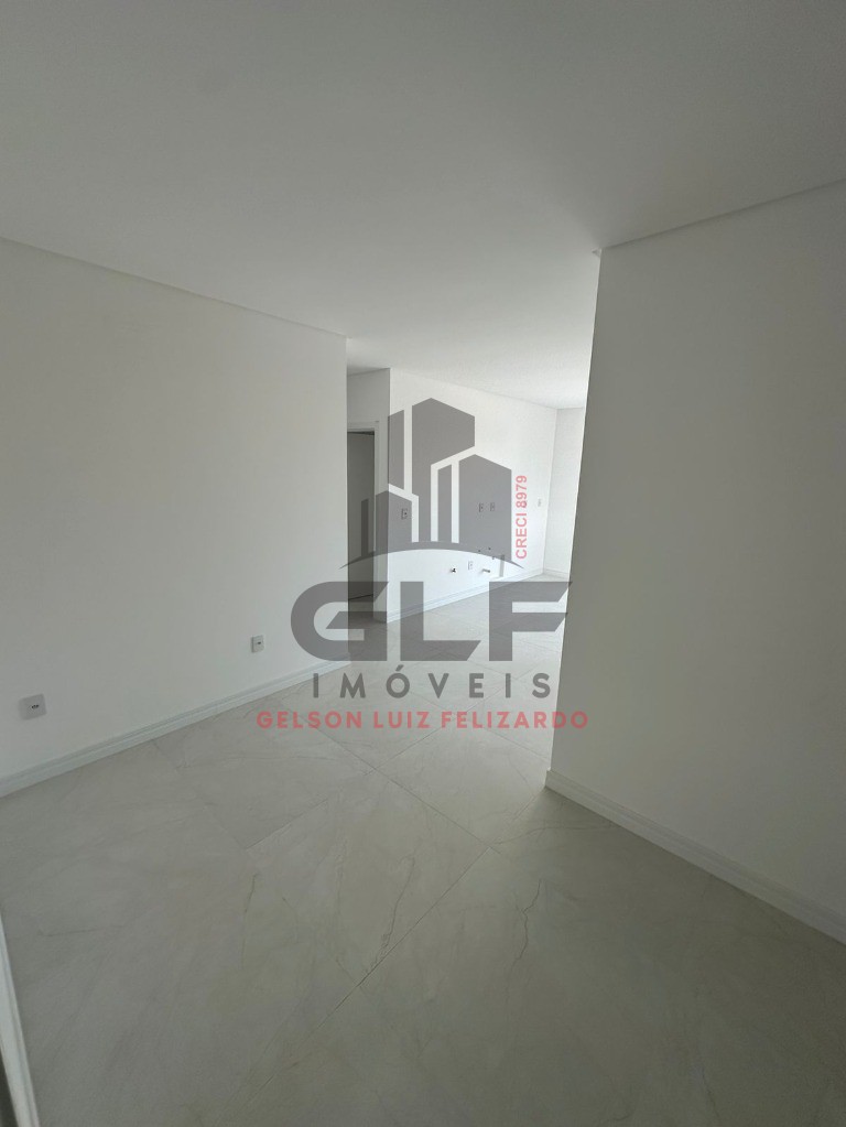 Apartamento na cidade de Porto Belo/SC no bairro Balneário Pereque, 2 Suítes e 1 Vaga, com Lazer Completo. Bem localizado a 700 Metros do Mar