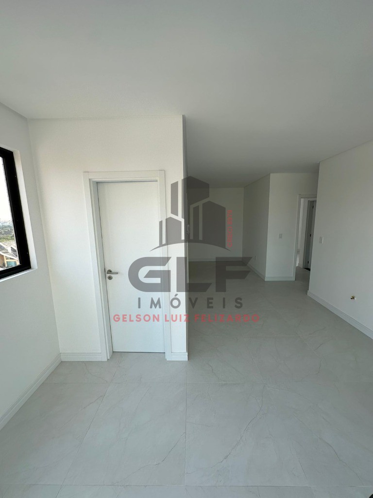 Apartamento na cidade de Porto Belo/SC no bairro Balneário Pereque, 2 Suítes e 1 Vaga, com Lazer Completo. Bem localizado a 700 Metros do Mar