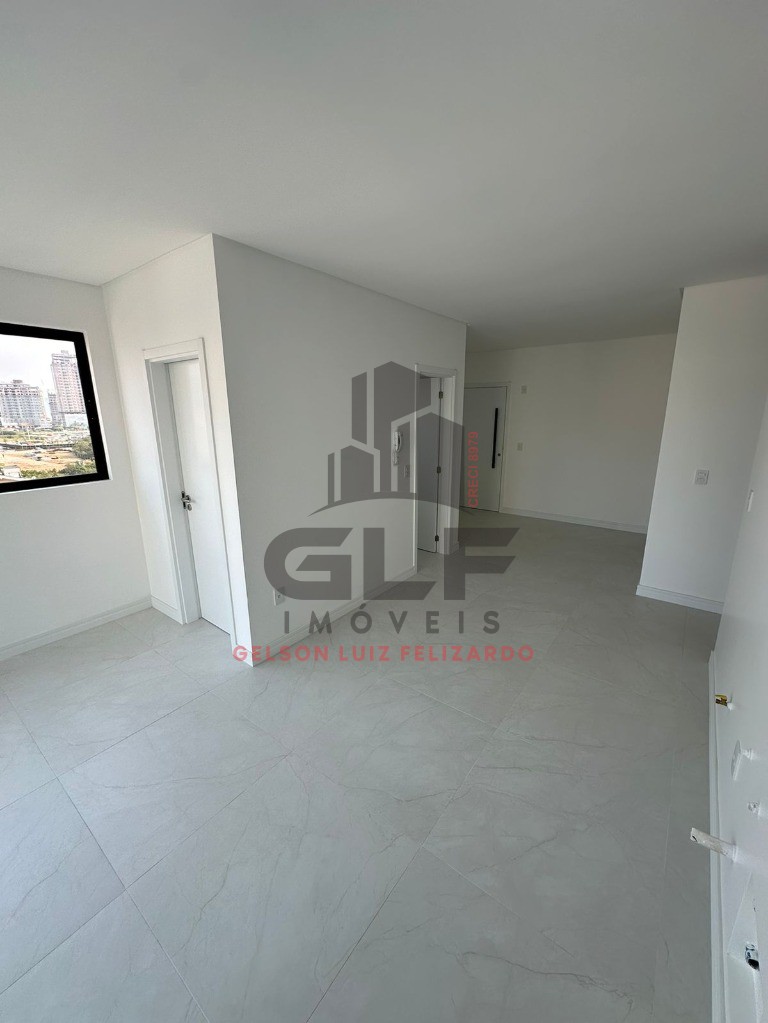 Apartamento na cidade de Porto Belo/SC no bairro Balneário Pereque, 2 Suítes e 1 Vaga, com Lazer Completo. Bem localizado a 700 Metros do Mar