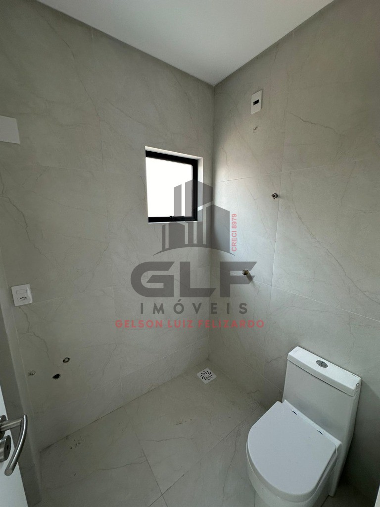 Apartamento na cidade de Porto Belo/SC no bairro Balneário Pereque, 2 Suítes e 1 Vaga, com Lazer Completo. Bem localizado a 700 Metros do Mar