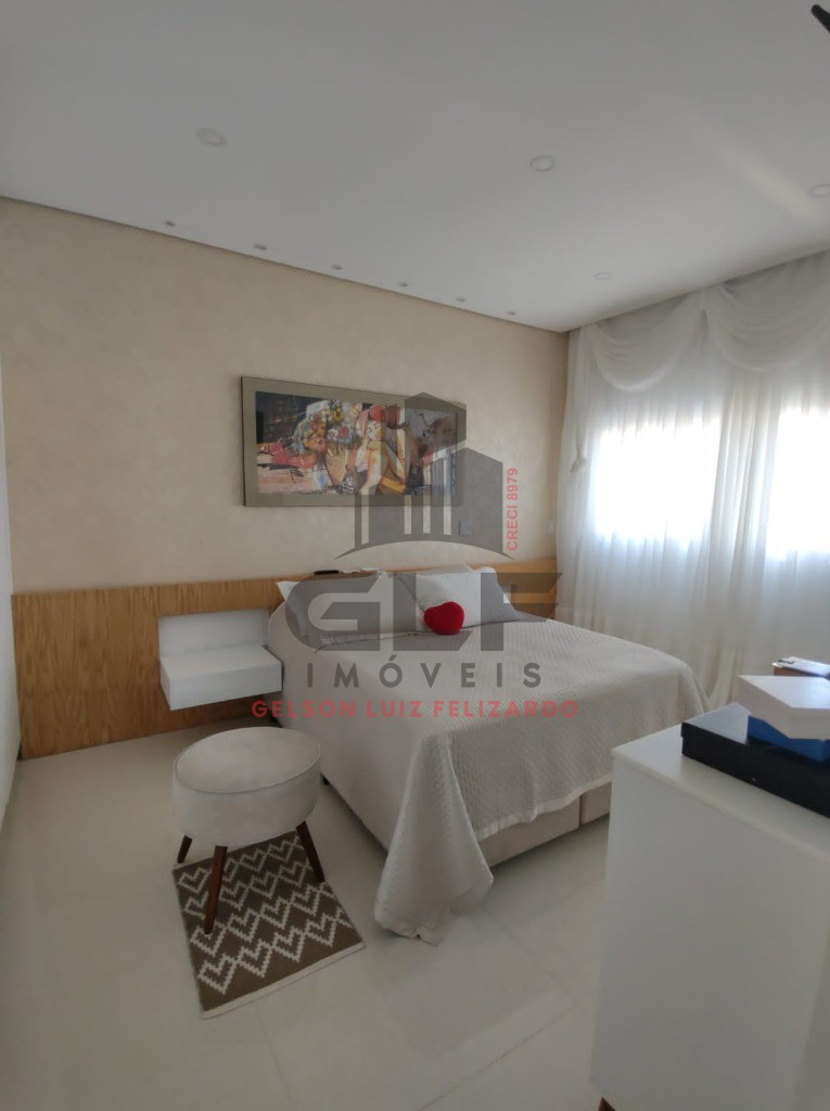Apartamento Pronto Mobiliado em Itapema/SC no bairro Meia Praia. 193m², com 4 suítes e 3 vagas de garagem. Área de Lazer Completa. Investimento!
