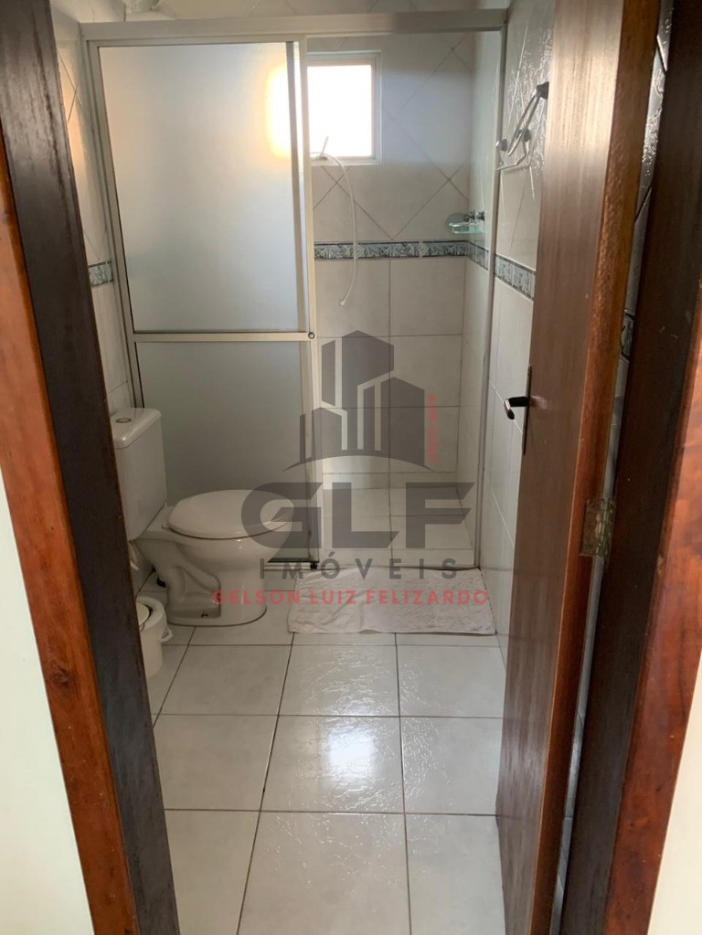 Casa Pronta a 580 metros do Mar em Itapema/SC, bairro Morretes, com 4 Qtos, aceito apartamento no negócio, possui piscina, pebolim, sinuca