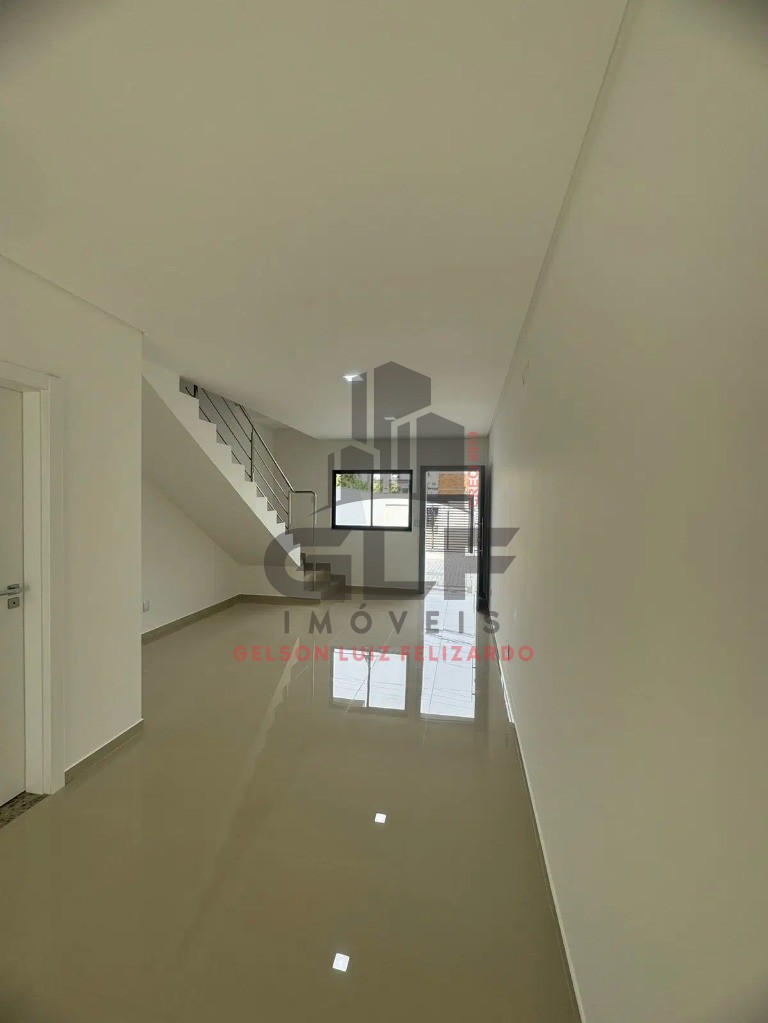 Sobrado Geminado Pronto a venda em Itapema/SC no bairro Morretes, 93m² de área total com 2 Suítes e 1 Vaga de Garagem. Bem localizado!
