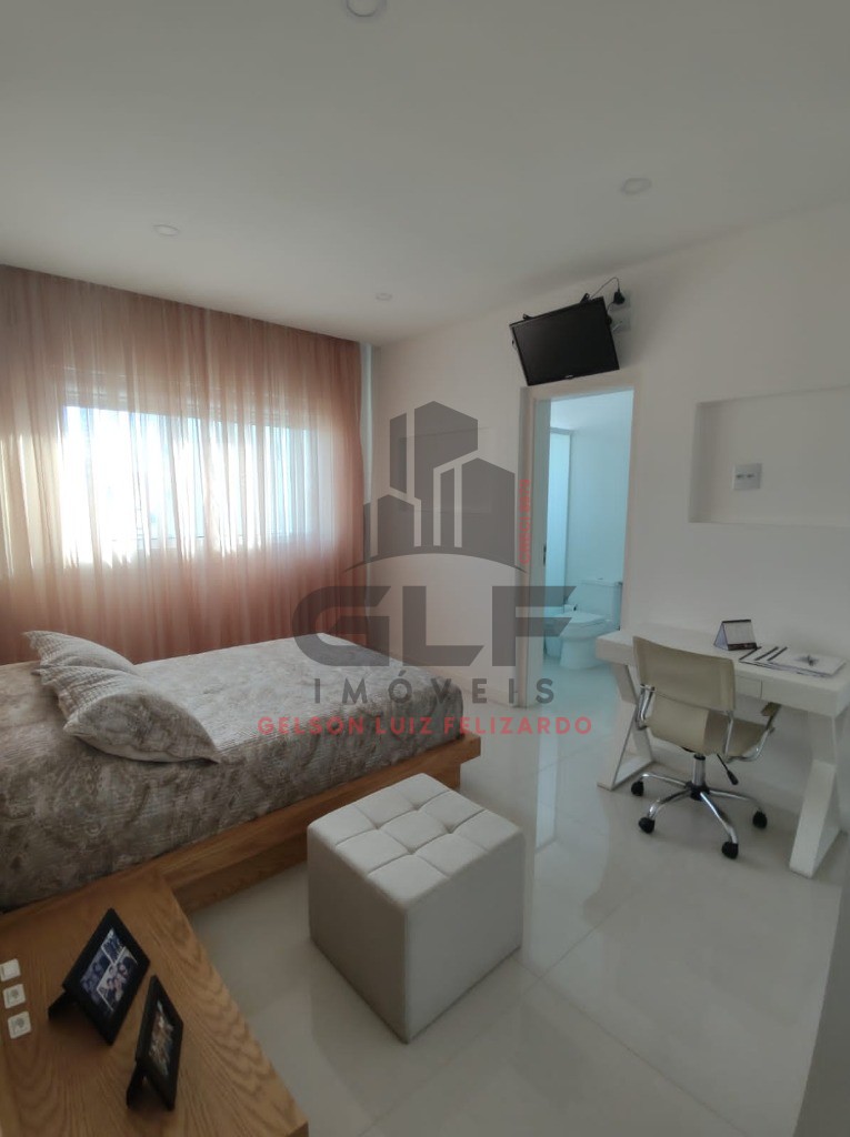Apartamento Pronto Mobiliado em Itapema/SC no bairro Meia Praia. 193m², com 4 suítes e 3 vagas de garagem. Área de Lazer Completa. Investimento!