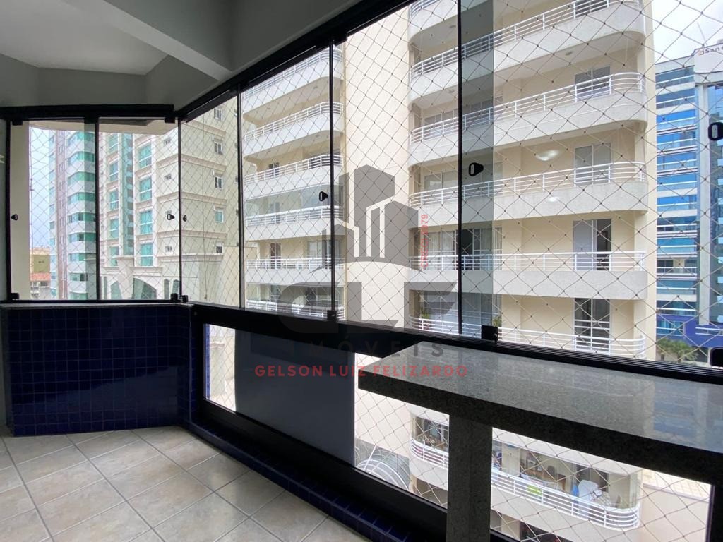 Apartamento de Pronto em Itapema/SC, no bairro Meia Praia, com 3 Dormitórios/1 Suíte e 2 Vagas de Garagem. 150m do Mar. Localização Privilegiada.