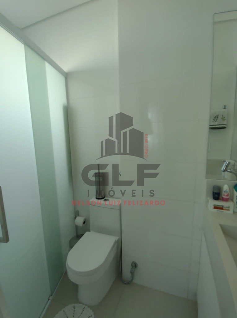 Apartamento Pronto Mobiliado em Itapema/SC no bairro Meia Praia. 193m², com 4 suítes e 3 vagas de garagem. Área de Lazer Completa. Investimento!