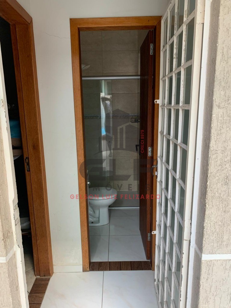 Casa Pronta a 580 metros do Mar em Itapema/SC, bairro Morretes, com 4 Qtos, aceito apartamento no negócio, possui piscina, pebolim, sinuca