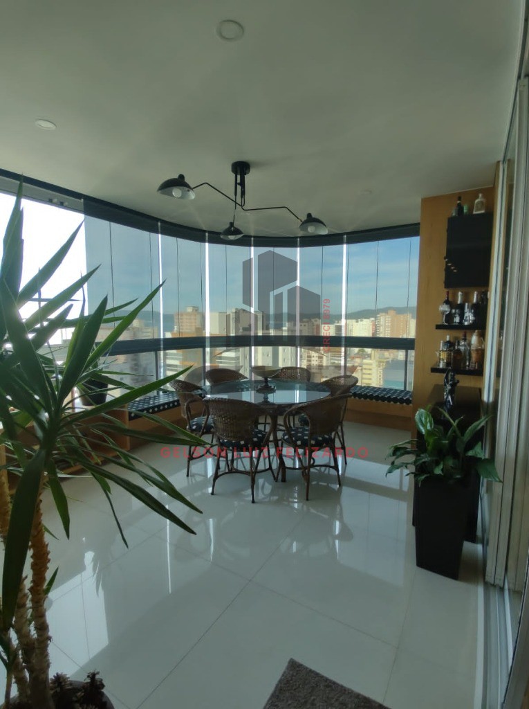 Apartamento Pronto Mobiliado em Itapema/SC no bairro Meia Praia. 193m², com 4 suítes e 3 vagas de garagem. Área de Lazer Completa. Investimento!