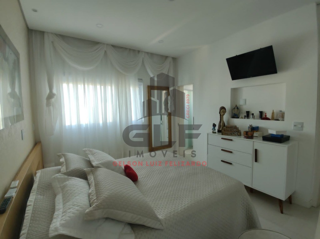 Apartamento Pronto Mobiliado em Itapema/SC no bairro Meia Praia. 193m², com 4 suítes e 3 vagas de garagem. Área de Lazer Completa. Investimento!