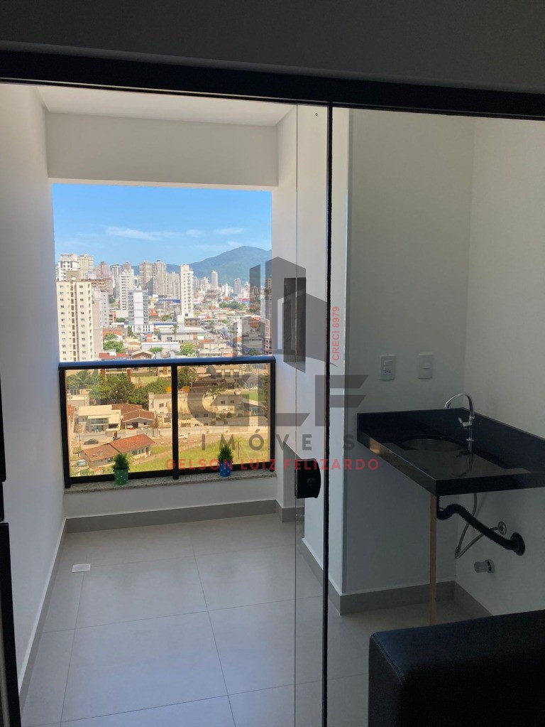 Apartamento Pronto Semi-Mobiliado em Itapema/SC no bairro Morretes, 60m² com 2 dormitórios, sendo 1 suíte. Bem Localizado! Investimento.
