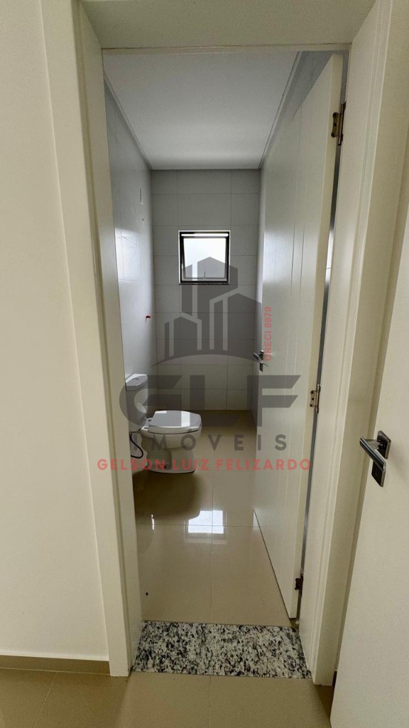Casa Sobrado Geminado Pronto à venda na cidade de Itapema/SC no bairro Morretes, com 2 Suítes e 2 Vagas de Garagem. Bem Localizado