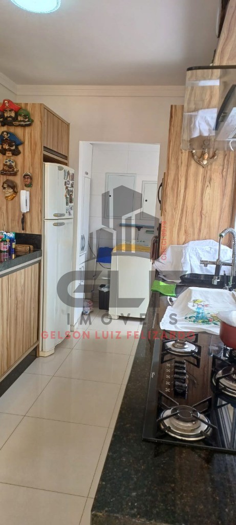Apartamento Pronto Mobiliado em Porto Belo/SC no bairro Balneário Pereque, 3 Dormitórios/ 1 Suíte e 2 Vagas. Bem localizado a 500 Metros do Mar