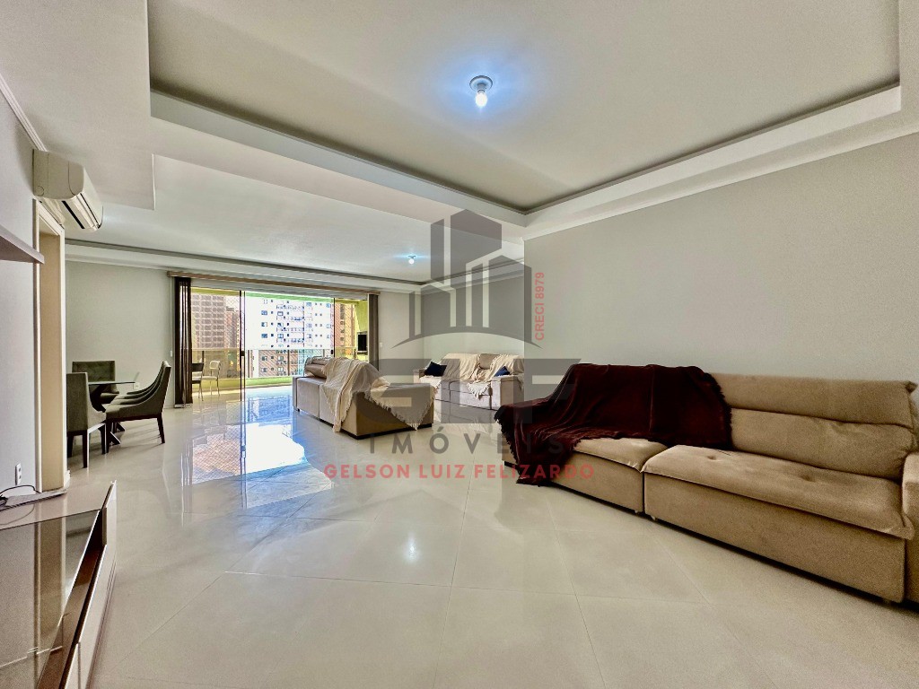 Apartamento Pronto de Alto Padrão em Itapema/SC, bairro Meia praia, com 4Suítes e Vaga Dupla de Garagem. 224m². Localização Privilegiada a 200m do mar