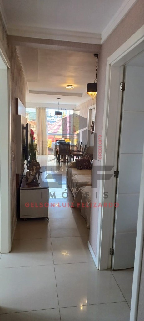 Apartamento Pronto Mobiliado em Porto Belo/SC no bairro Balneário Pereque, 3 Dormitórios/ 1 Suíte e 2 Vagas. Bem localizado a 500 Metros do Mar