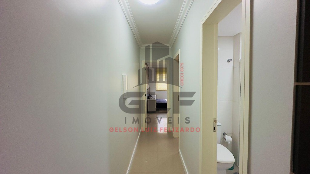 Apartamento Pronto de Alto Padrão Quadra Mar na cidade de Itapema/SC, no bairro Meia Praia, com 2 dormitórios sendo 1 Suíte e 2 Vagas de Garagem.