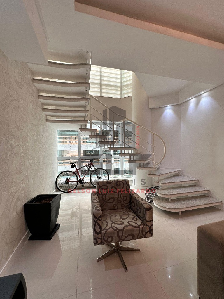 Apartamento Pronto de Luxo Mobiliado na cidade de Itapema/SC no bairro Meia Praia, 4suítes e piscina privativa, com Lazer Completo. Bem localizado