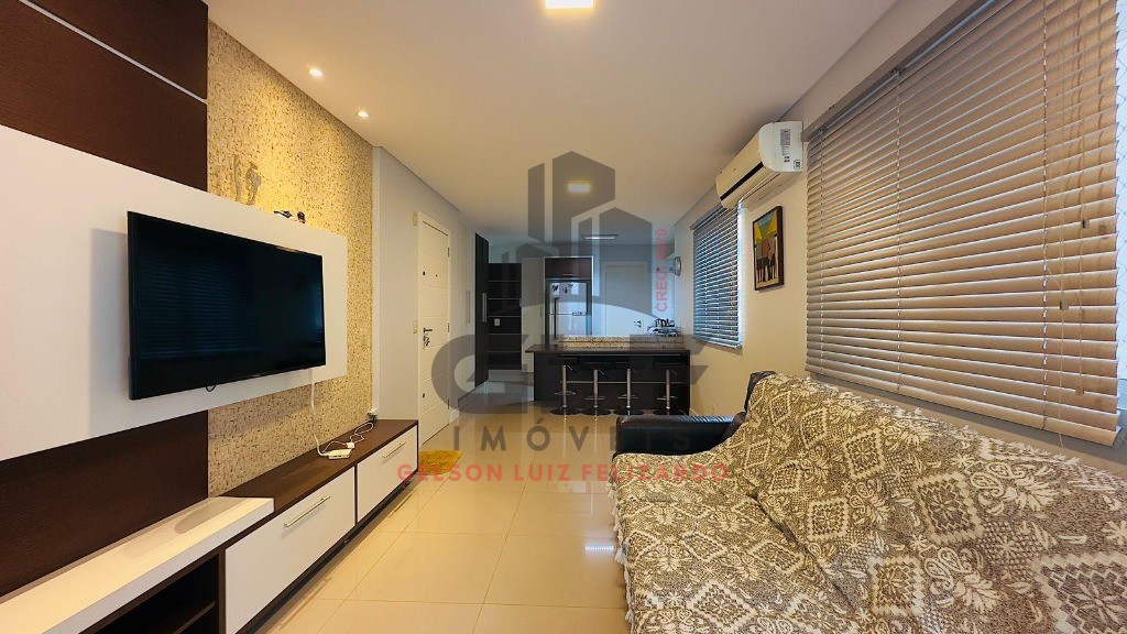 Apartamento Pronto de Alto Padrão Quadra Mar na cidade de Itapema/SC, no bairro Meia Praia, com 2 dormitórios sendo 1 Suíte e 2 Vagas de Garagem.