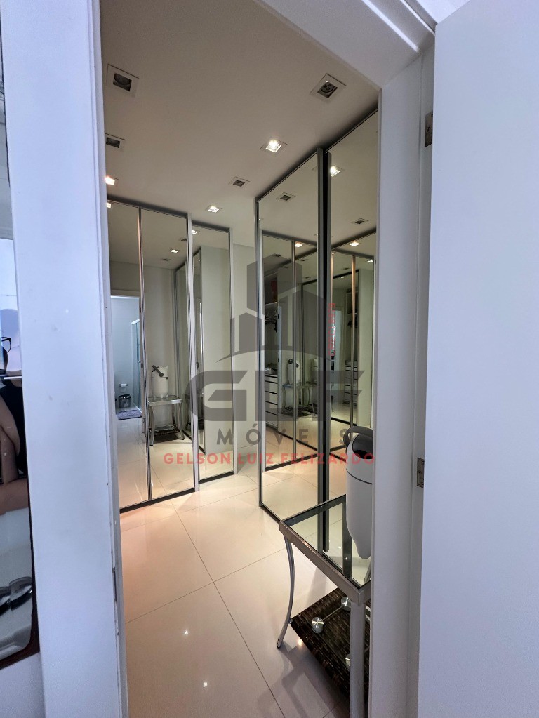 Apartamento Pronto de Luxo Mobiliado na cidade de Itapema/SC no bairro Meia Praia, 4suítes e piscina privativa, com Lazer Completo. Bem localizado