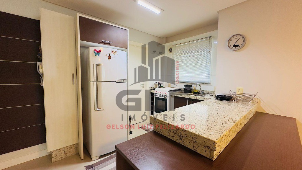 Apartamento Pronto de Alto Padrão Quadra Mar na cidade de Itapema/SC, no bairro Meia Praia, com 2 dormitórios sendo 1 Suíte e 2 Vagas de Garagem.
